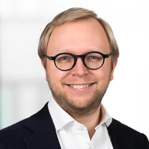 Tapio_Schrey_438x438