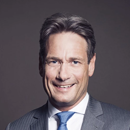 Headshot of BCG expert Ulrik Sanders