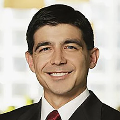 Headshot of BCG expert Stephen Waddell