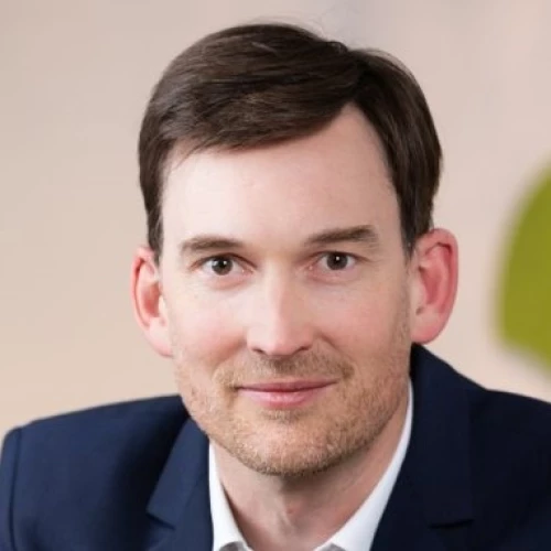 mikael le moellic headshot.jpg