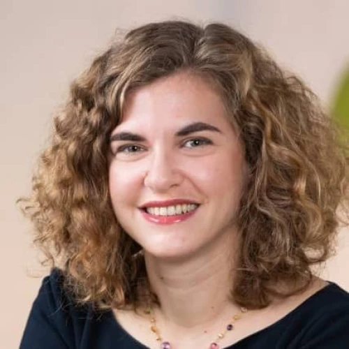 headshot of cmo jessica apotheker (1).jpg