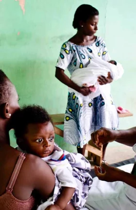 InnovateHer-Reboot contraceptives research it has been stuck for decades-Article Image.jpg