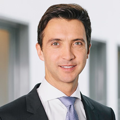 Headshot of BCG expert Ivan Bascle
