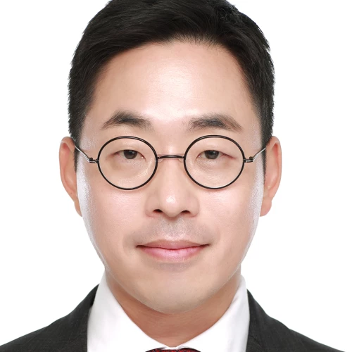 Kang-Jihoon.jpg