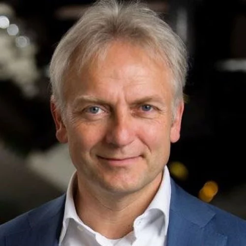 Headshot of BCG expert Marc Schuuring