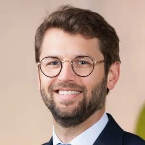 stanilas nowicki headshot (1).jpg