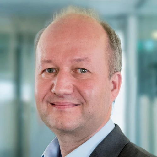 Headshot of BCG expert Michael Meyer
