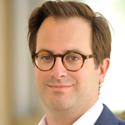 Headshot of BCG expert Jochen Schonfelder Managing Director & Partner