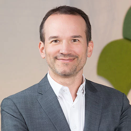 Headshot of BCG expert Julien Dangles
