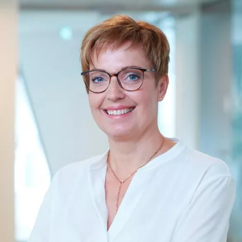 Headshot of BCG expert Nicole Voigt