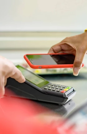 Customers' Willingness to Pay Can Turn the Tide Toward Decarbonized Shipping | Rectangle