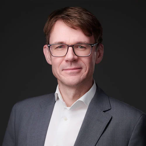 Pais Nimród | Headshot