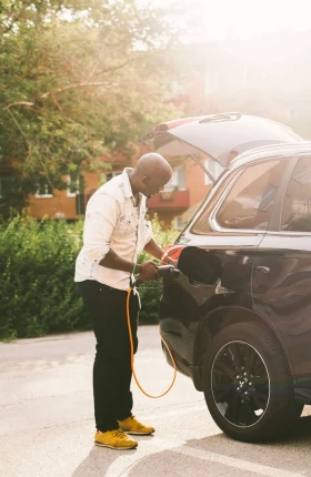 Battery Manufacturing Advances Could Keep the EV Transition on Track | Rectangle